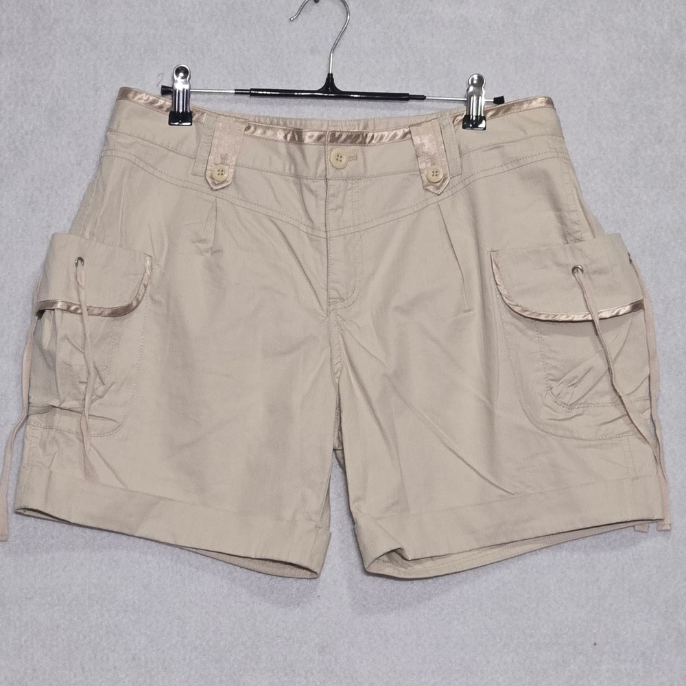 Omphalos Cargo Shorts Women 33" Tan Khaki Excellent Satin Trim Utility OPH2PS81A